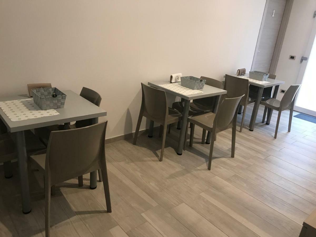 Ca Risorta Stanze Hotel Sona Exterior foto